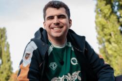 LOL选手吐槽(cáo)女(nǚ)性生理期(qī)，镜头被(bèi)全(quán)部剪(jiǎn)掉，如今战队宣布将他开除