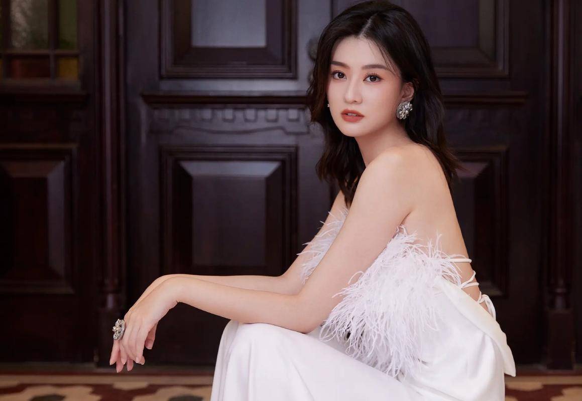 天呐！乔欣这波操作太秀了，500亿豪门？秘密结婚？这是要上天！