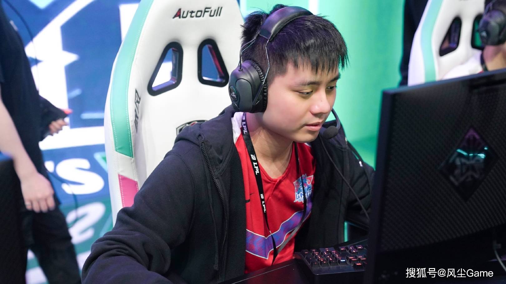 LOL全华班晋级世界赛!Karsa泪洒赛场,FoFo:我真的有罪?