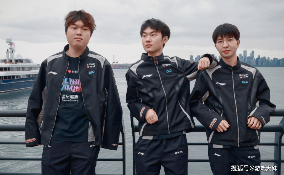 Bin接受采访，对上单英雄按喜好进行排名，第一名是坦克英雄