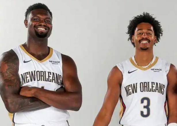 NBA季前赛：首秀三分球6中1！NBA冠军后卫联手锡安