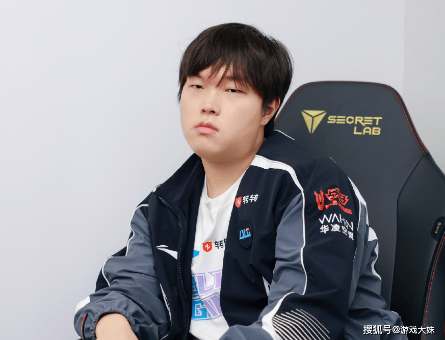 BLG彻底被打崩了，官方一个举动证明，下赛季战队将重组