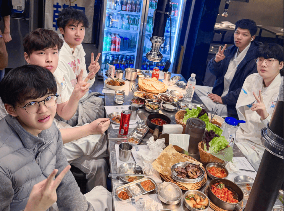 至臻银河战舰BLG也翻车了！被鱼腩队OMG横扫！还在磨合中？