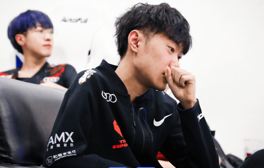 资讯：JDG耗资上亿组银河战舰！要买宙斯老公左手冲击S16