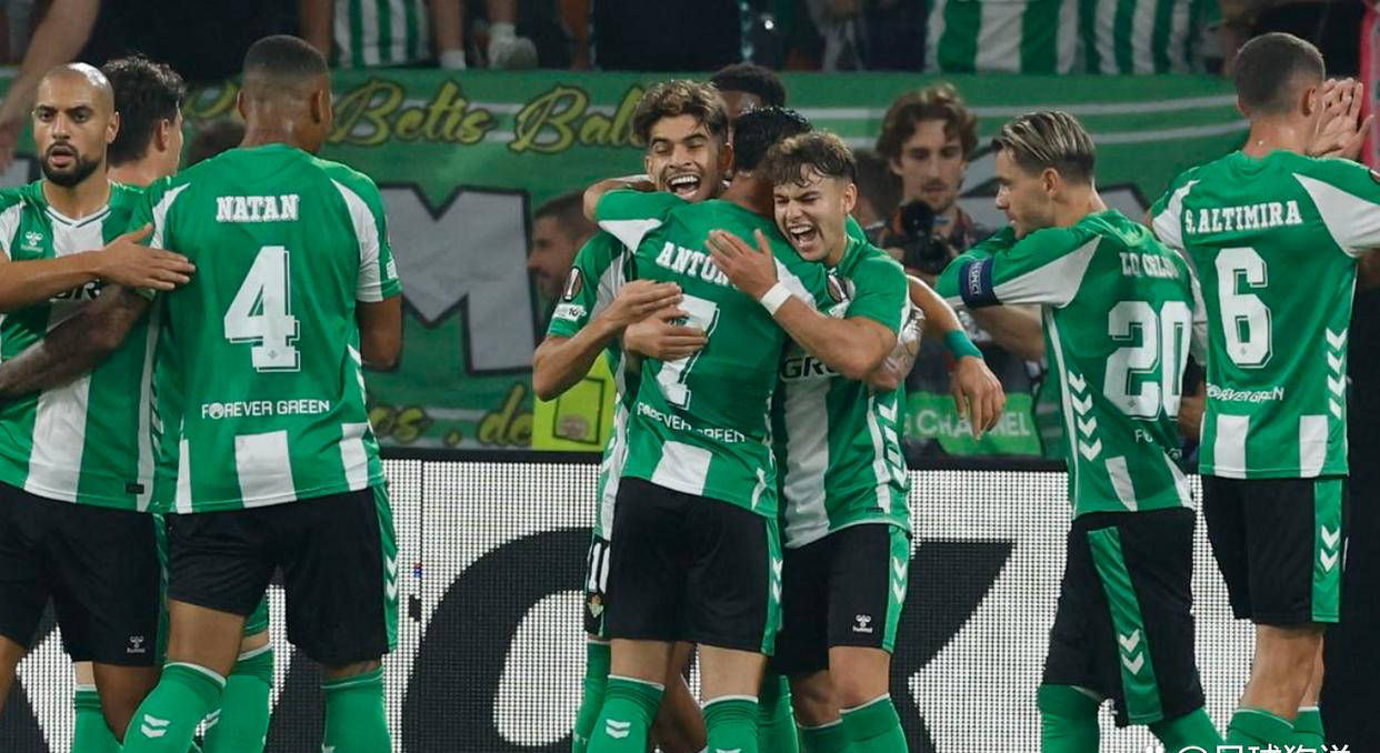 多场比赛疯狂收官，阿尔瓦雷斯帽子戏法领衔英雄