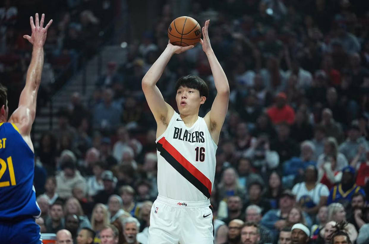 场均18分！新秀排名第二！4换1交易两赢两输，杨瀚森处境堪忧