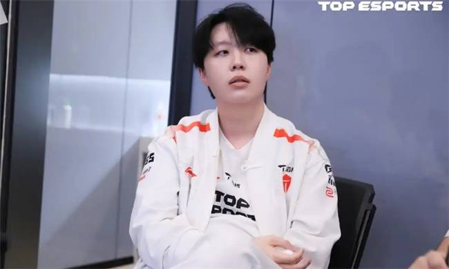 【一竞技1JingJi】LOL：Kanavi离谱发挥 TES面对LCK比赛全被零封！