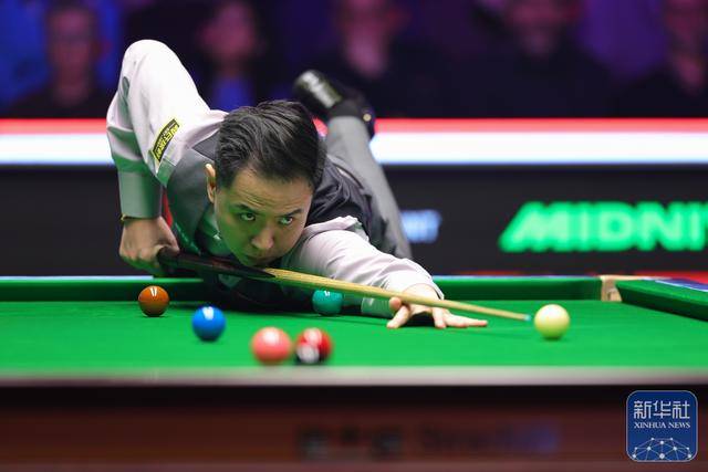 斯诺克 | 大师赛：吴宜泽战胜肖国栋晋级四强